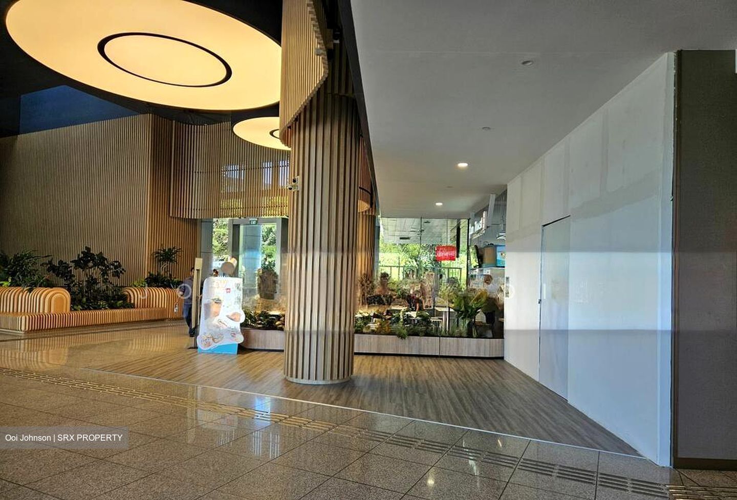 Tampines Grande (D18), Retail #486894561
